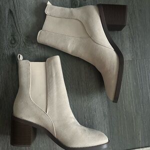 LOFT Block Heel Chelsea Boots Ivory 7.5
